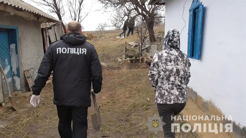 В Одесской области мать закопала живьем новорожденную дочку