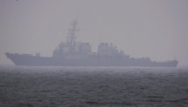 Американский  эсминец USS Ross DDG71 зашел в морской порт Одессы 