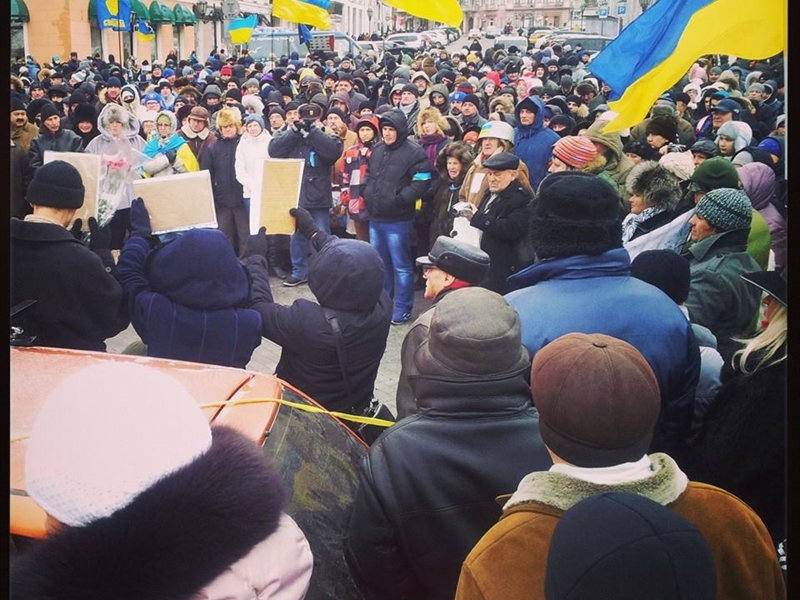 Одесский Майдан собрал около 2000 протестующих