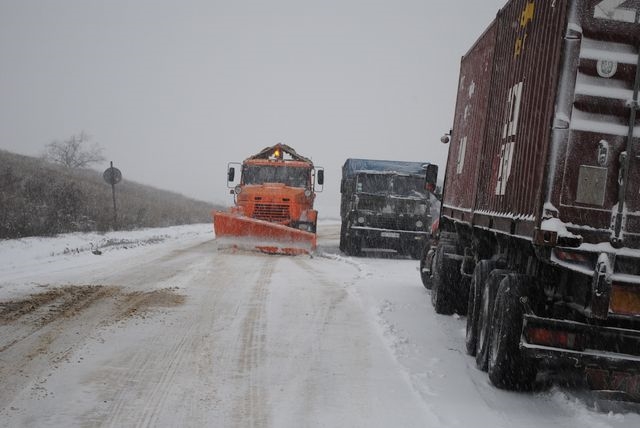 Дороги Одесской области закрыли для грузовиков