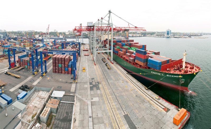 Одесский порт намерен увеличить объем перевалки грузов в 2015 году