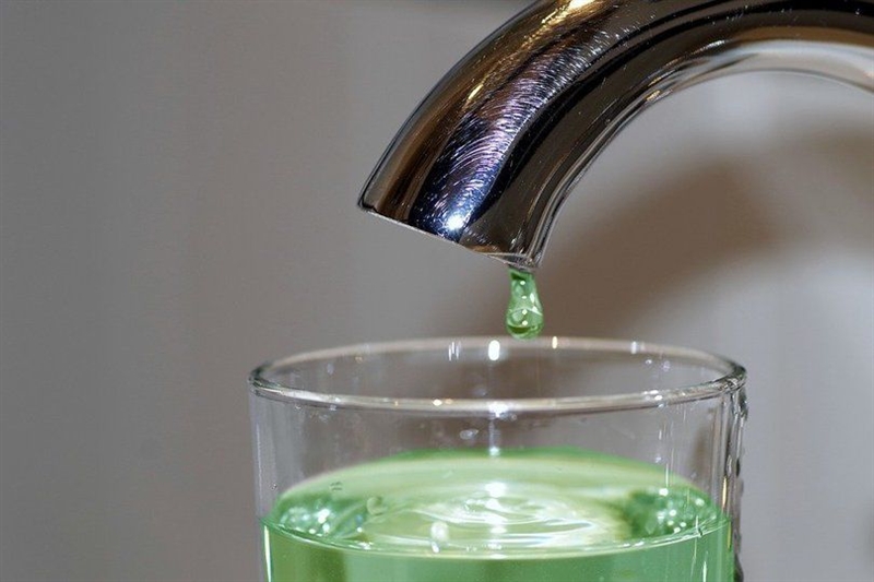 Зеленая вода из крана