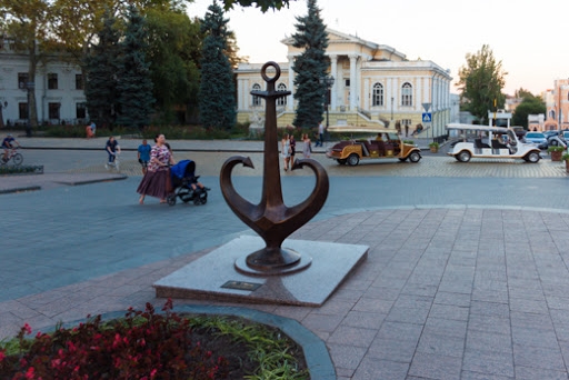 В итальянской Генуе появится точная копия одесского «Якоря-сердца»