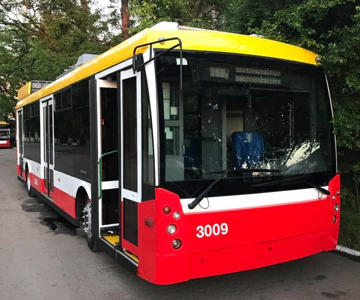В Одессе появился еще один «обновленный» троллейбус