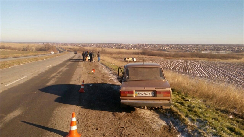 На Новониколаевской дороге погиб водитель, стоявший возле своего автомобиля
