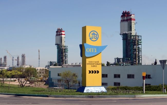 Одесский припортовый завод остановил работу из-за поломки 