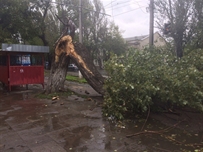 В Одессе несколько дорог закрыты  для движения