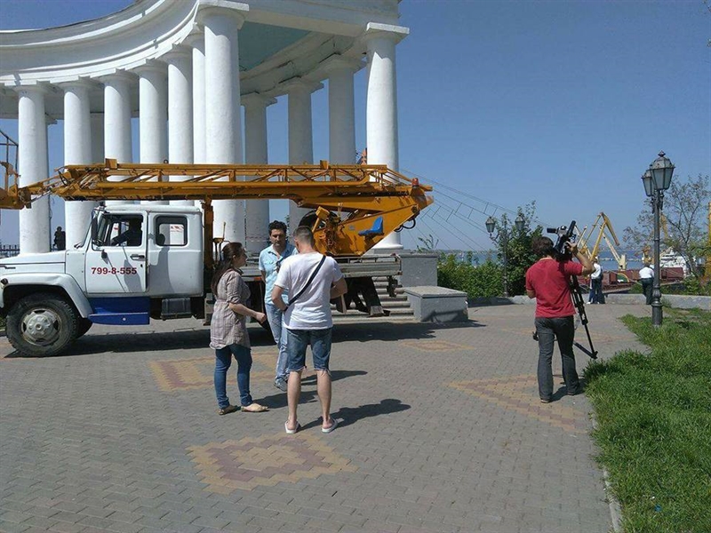 В Одессе обследуют аварийную колоннаду возле Воронцовского дворца