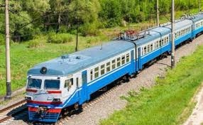 Девушка в наушниках погибла под колесами поезда в пригороде Одессы