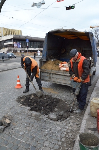 Французский бульвар в Одессе продолжают ремонтировать ФОТО