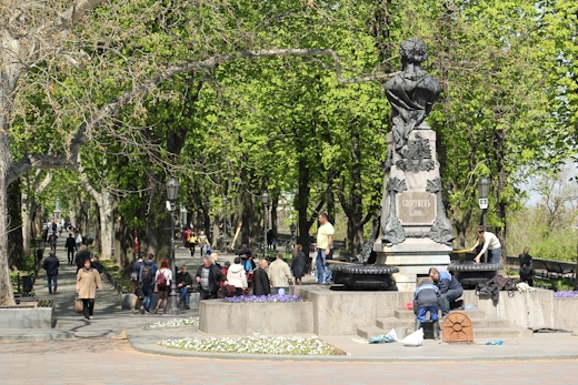 В Одессе починили фонтан, разрушенный вандалами
