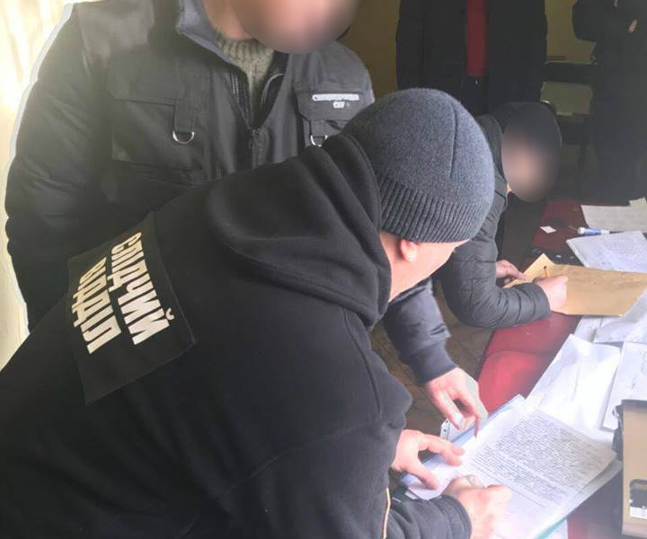 Следователя полиции в Одесской области подозревают в крупной взятке