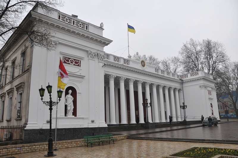 Мэра Одессы собираются обязать рассматривать электронные петиции