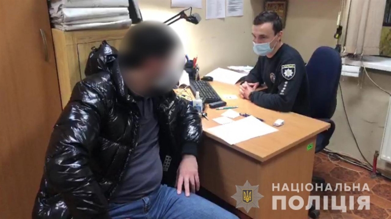 У одессита из машины похитили 40 тысяч гривен