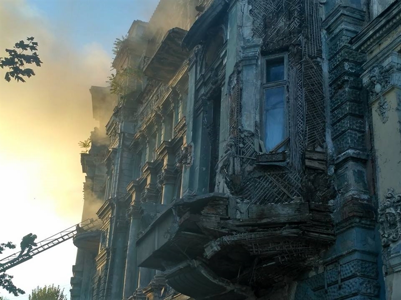В Одессе в Доме Руссова произошел пожар