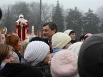 На Куликовом поле Эдуард Матвийчук зажег вместе с детишками...