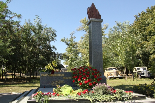 В Одессе появилась новая скульптурная композиция в память о партизанах 