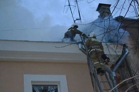 В центре Одессы 39 спасателей тушили пожар в жилом доме
