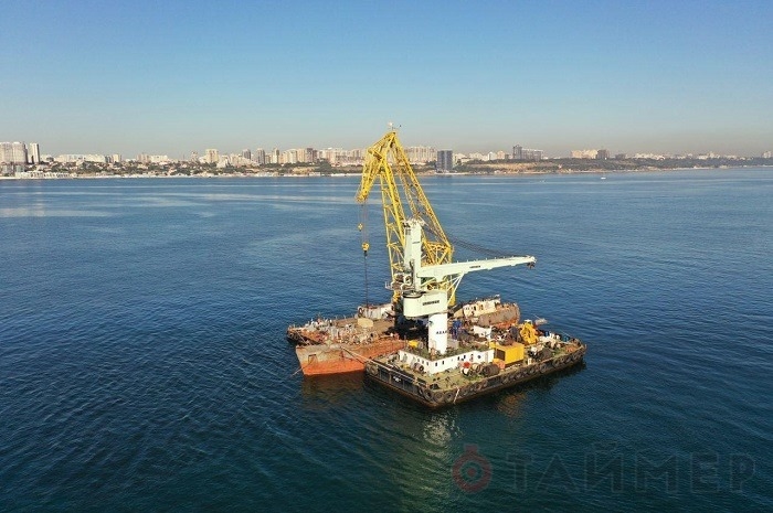 Многострадальный танкер "Делфи" отбуксирован от берегов Одессы и доставлен в Черноморск