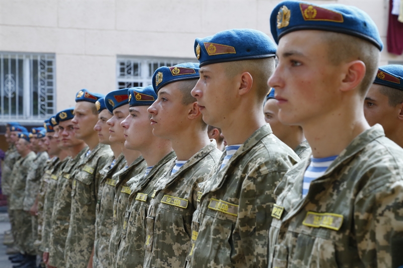 В Одессе открыли памятник доблести, отваги и чести воинов-десантников всех поколений