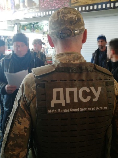 В Одессе обнаружили 15 иностранцев нелегалов 