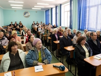 В стенах Международного гуманитарного университета принимали новичков-студентов на компьютерные курсы
