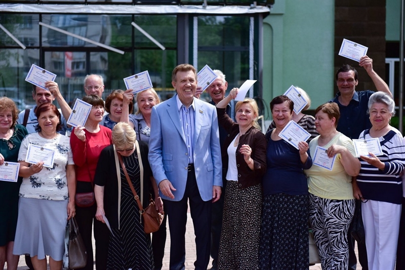 Сергей Кивалов поздравил украинских граждан с Международным днем пожилого человека