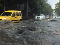 В Одесской области спасатели продолжают откачивать воду из домов жителей