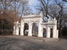 В Одессе предлагают создать многоуровневую парковку возле арки «Ланжерон» 