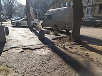 Пандусы и тактильная плитка: На Гимназической начался ремонт тротуара