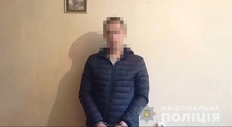 В Одессе мужчина ограбил квартиру, угрожая ножом женщине и ребенку