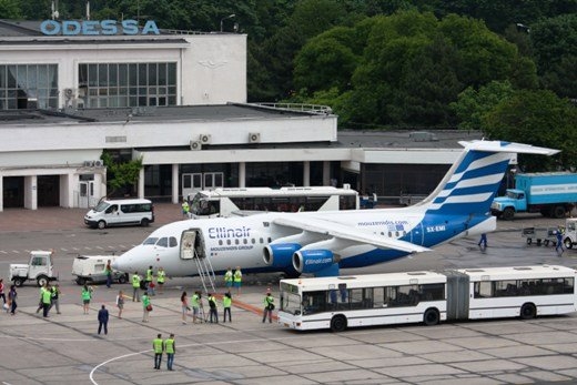 Санкции против российских авиакомпаний нанесут Одесскому аэропорту ущерб около 30%, - источник