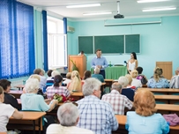 Ближе к инновациям: в Одессе прошел очередной выпуск компьютерных курсов для пожилых людей