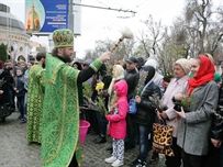 В одесских храмах прошли торжественные богослужения в честь Вербного Воскресенья