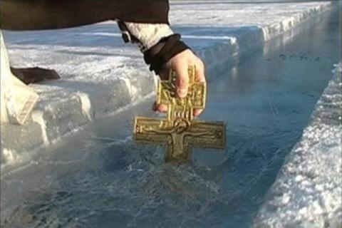 Городская власть рекомендует одесситам не участвовать в крещенских купаниях 