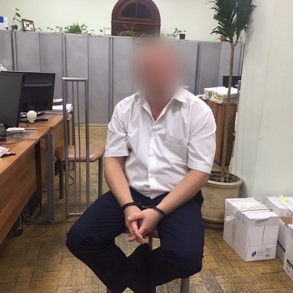 В Одессе на взятке задержали прокурора из Черноморска