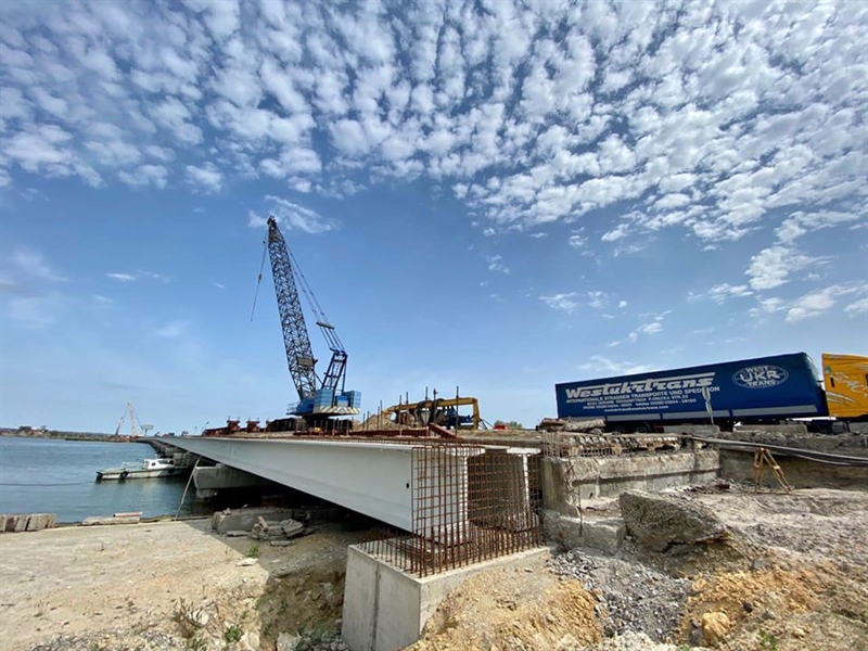 Восстановление движения по правовому проезду Хаджибейского моста запланировано на этот год