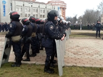 Обстановка на площади перед ОГА накаляется ФОТО ВИДЕО ОБНОВЛЯЕТСЯ