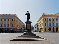 В центре Одессы перегружен памятник архитектуры 