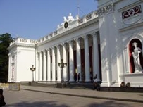В Одесской мэрии чистки: первое официальное решение